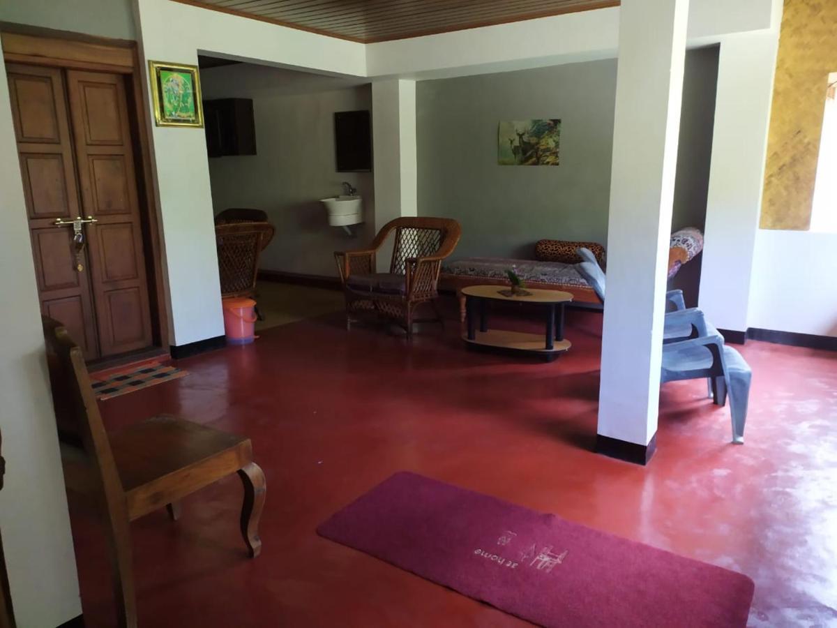 Ambadi'S Villa -Lake View Resort Pallipuram Exteriör bild